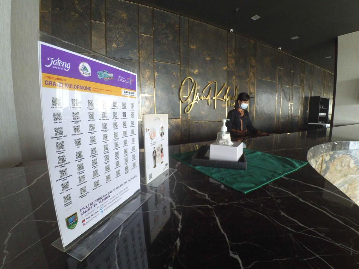 Grand Kolopaking Hotel Kebumen Bagian luar foto